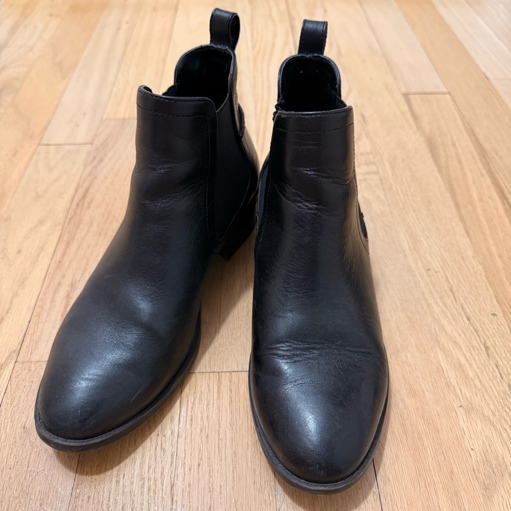 Steve Madden Dicey Black Leather Ankle Booties Size 8